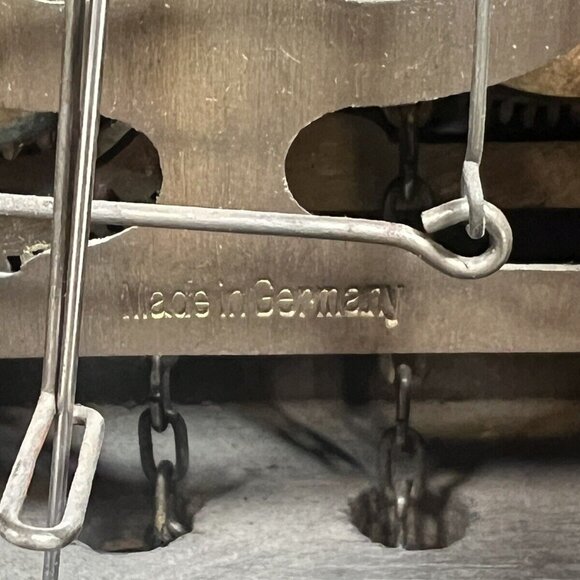 American Cuckoo Clock Co. Mission Style Cuckoo Clock. Very Rare. - Picture 14 of 15